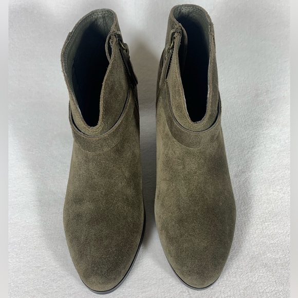 NEW MIA Women’s Franzie Ankle Heel Boot Size 6M - Picture 2 of 9